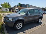 Ford Maverick 2.3 Klima Leder 4x4 Tempom Anhkpl - Ford Maverick mit Benzin-Antrieb: Allradantrieb, Geländewagen, Klimaanlage