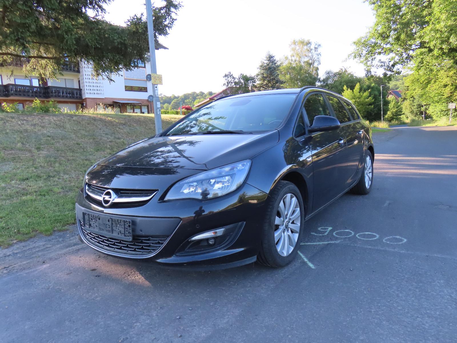 Opel Astra J Sports Tourer Style
