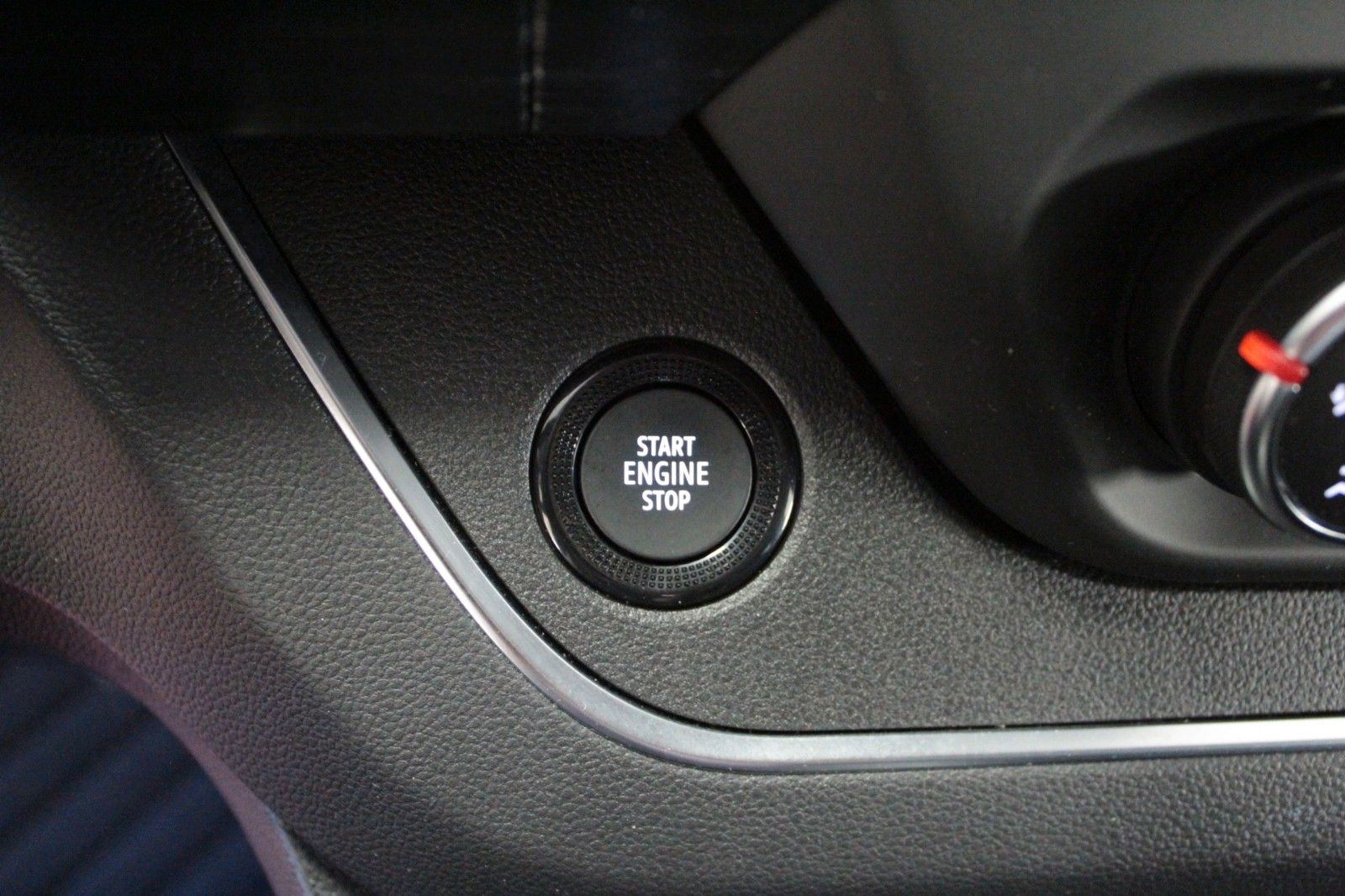 Fahrzeugabbildung Renault Trafic Grand dCi 150 EDC Evo*Automatik*8-Sitzer*