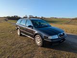 Skoda Octavia Combi 1.6 Tour  - Skoda Octavia aus 2007: Kombi