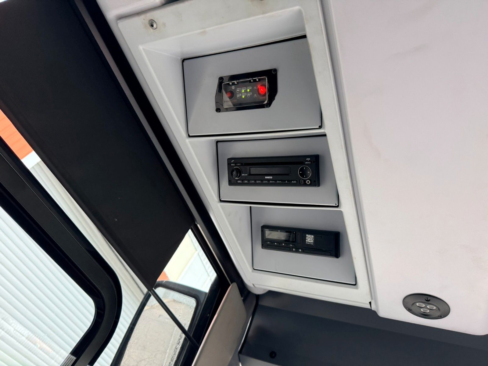 IVECO  2019 - Image 12 of 24