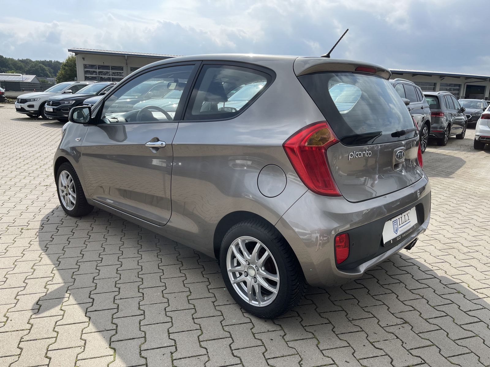 Fahrzeugabbildung Kia Picanto Edition 7*Klima*ELFH*PDC*