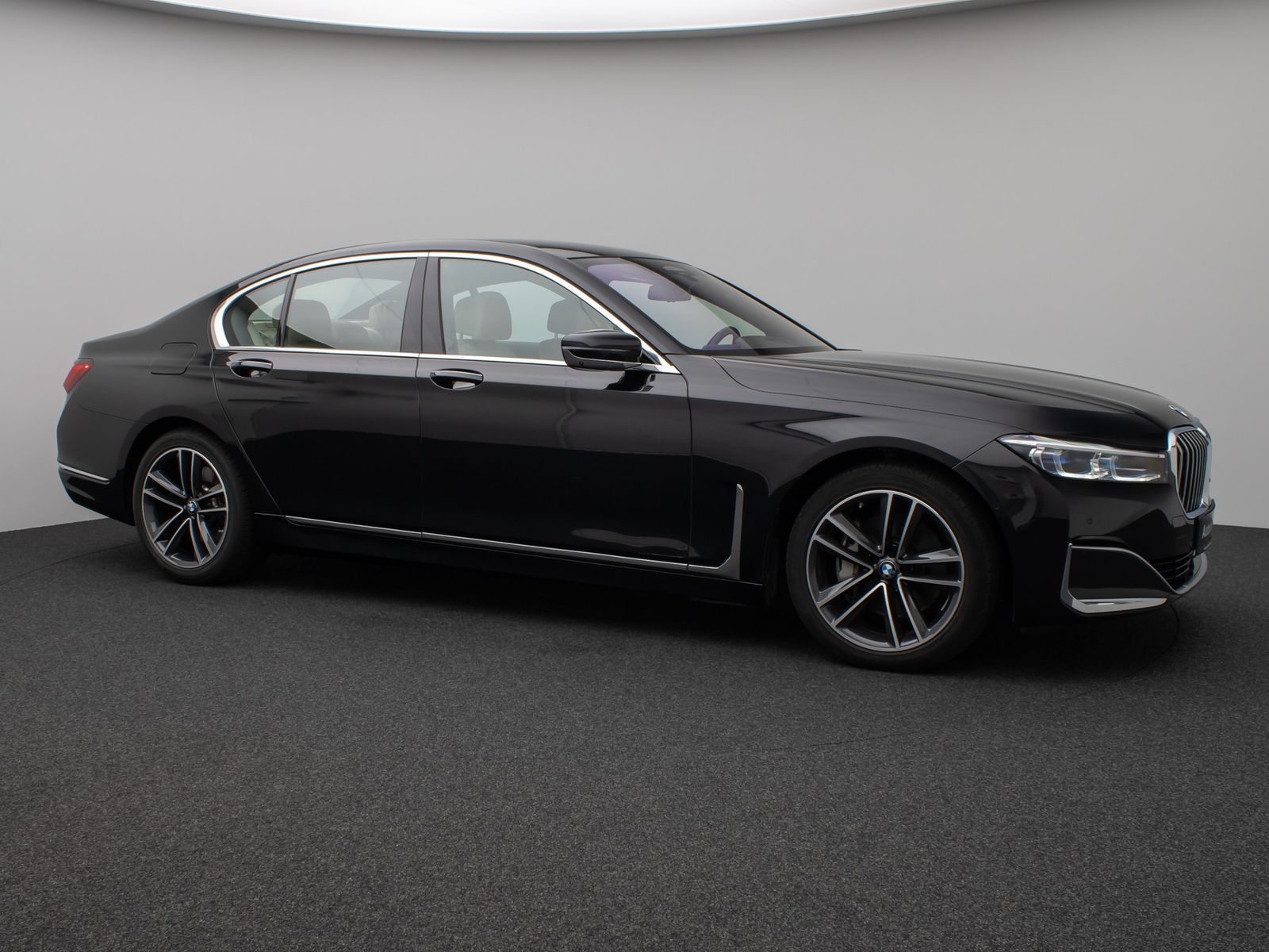 Fahrzeugabbildung BMW 730d xD 360°Laser Massage DAB DisplKey SoftClose