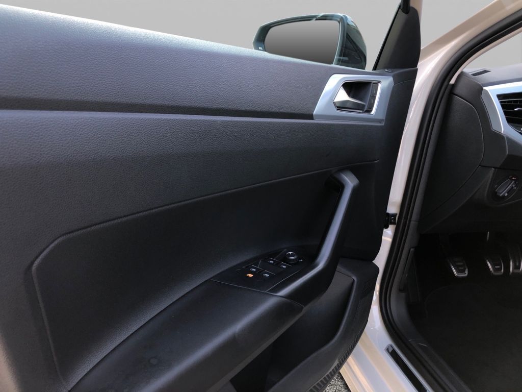 Fahrzeugabbildung Volkswagen Polo 1.0 TSI Energy Garantie bis 07/2031