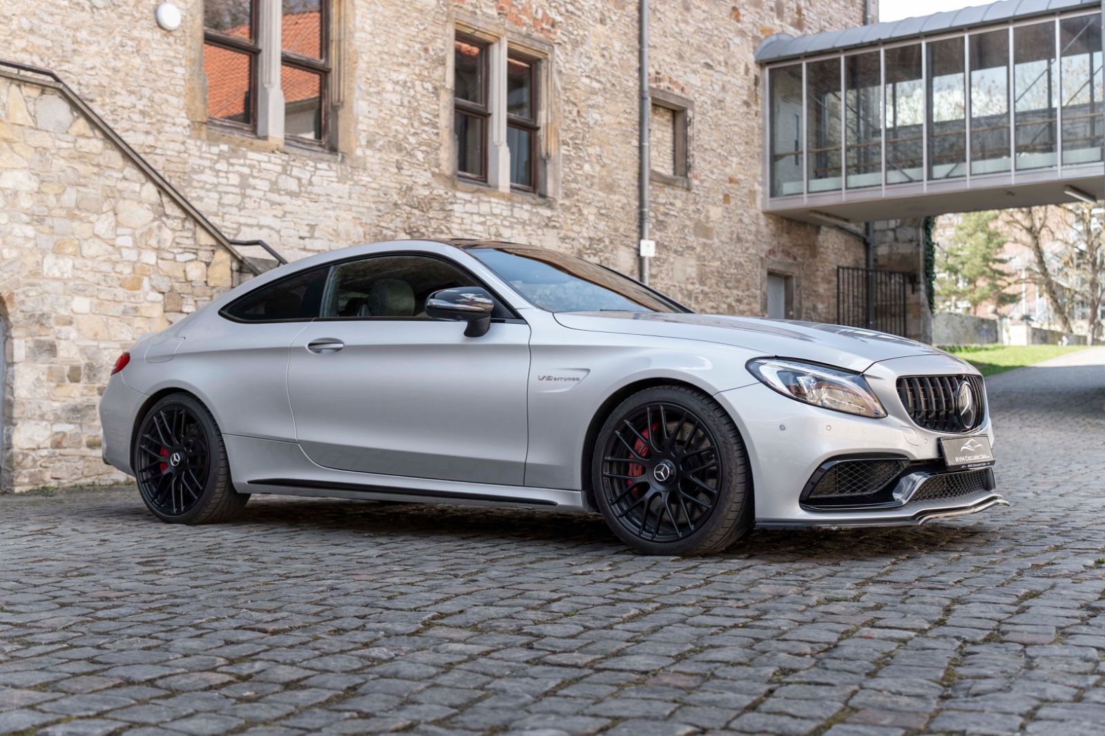 Fahrzeugabbildung Mercedes-Benz C 63 S AMG Coupe BURMESTER LED PANO 360° SHZ/K