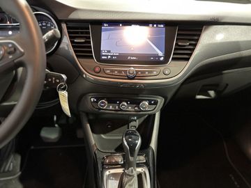 Fotografie 18 des Opel Crossland (X) Crossland 1.2 Automatik Elegance Paket