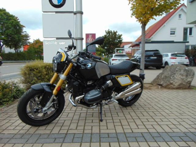 BMW R 12 nineT "The Tracker "