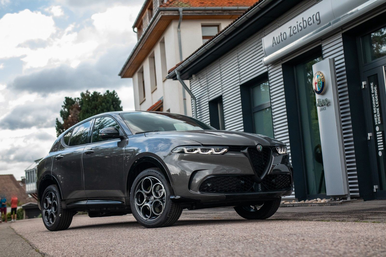 Fahrzeugabbildung Alfa Romeo Tonale 1.3 T PHEV 206kW Q4 AT SPRINT