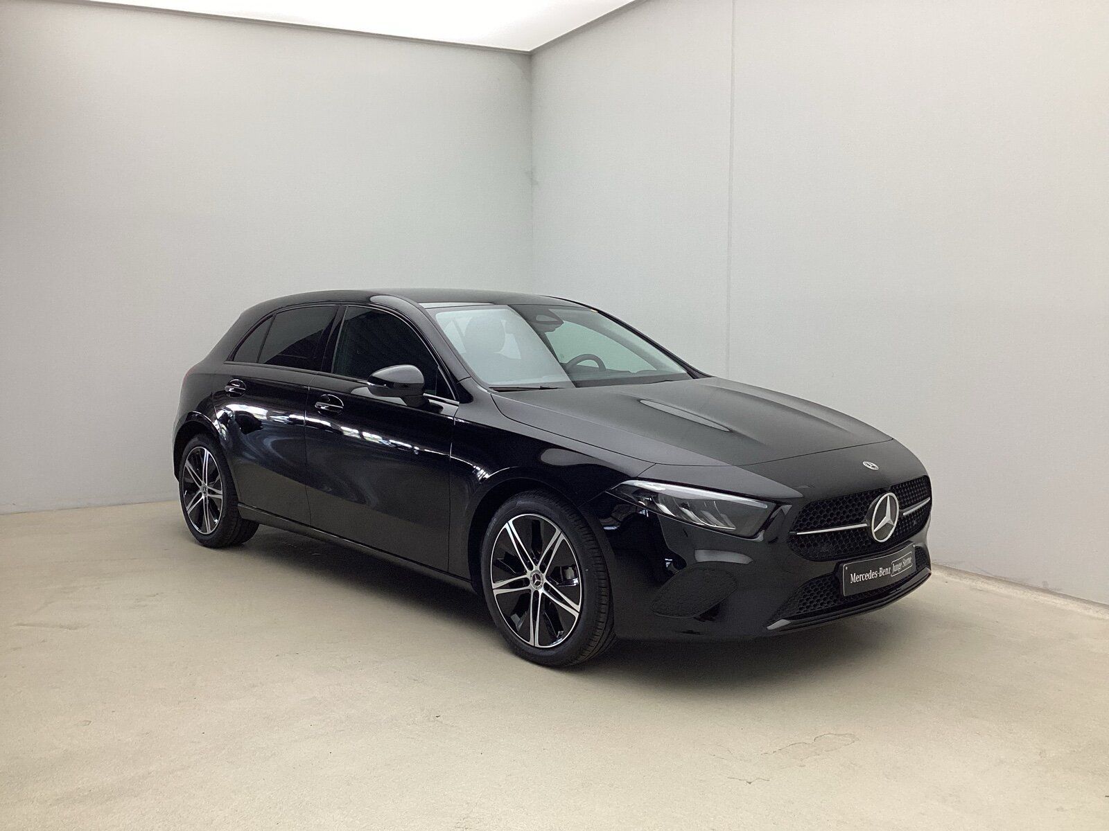 Mercedes-Benz A 180 Prog MBUX Prem LED Night 18Zoll WinterP foto 3