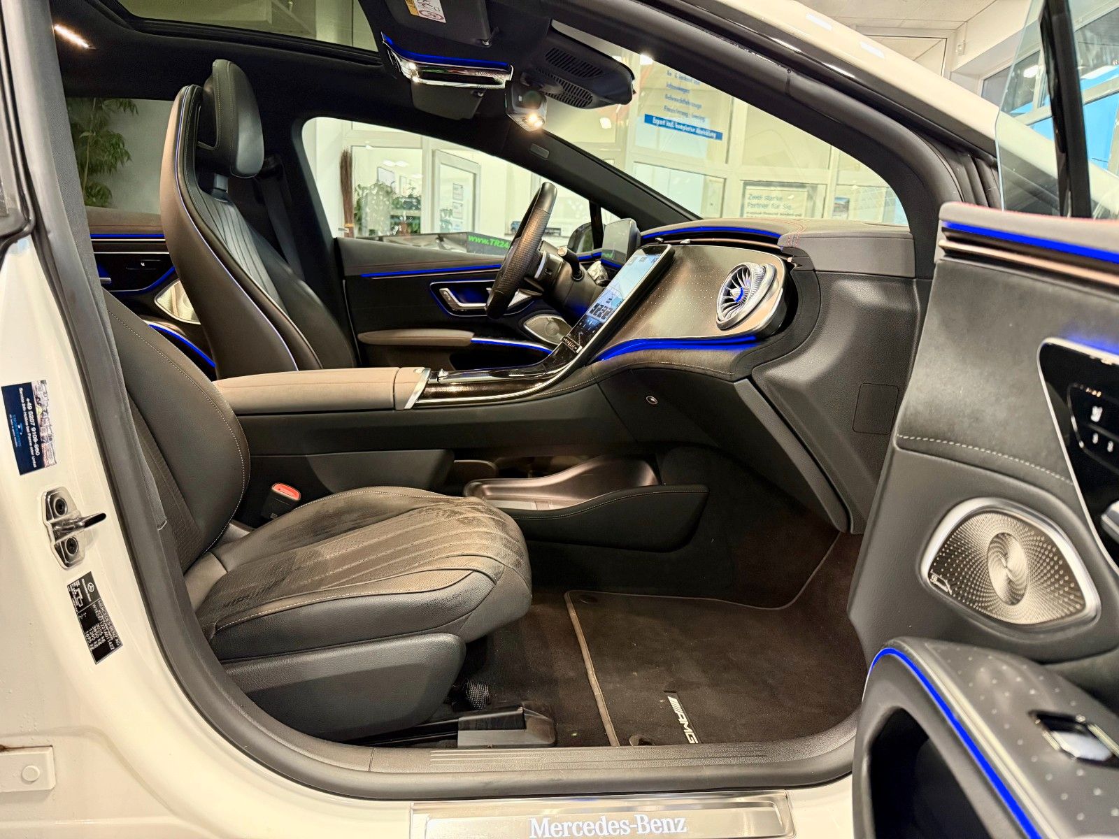 Fahrzeugabbildung Mercedes-Benz EQS 450+ AMG/Pano/HuD/Distronic/Burmester/ACC