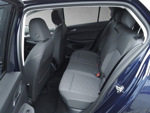 Fahrzeugabbildung Volkswagen Golf VIII TSI Move