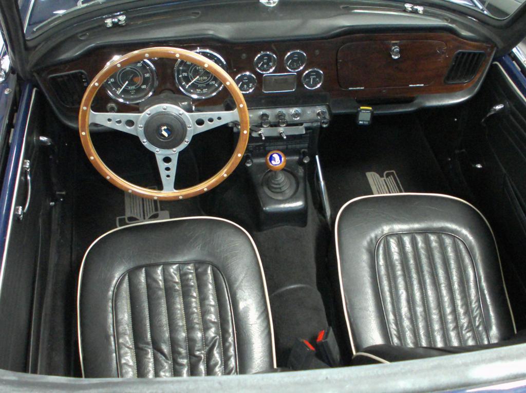 Triumph TR4