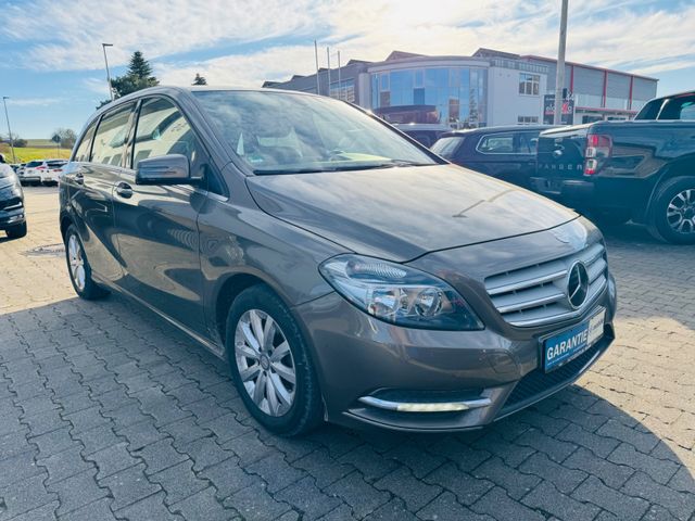 Mercedes-Benz B 200 + Automatik+2xPDC+SHZ+Navi+Klimaanlage+