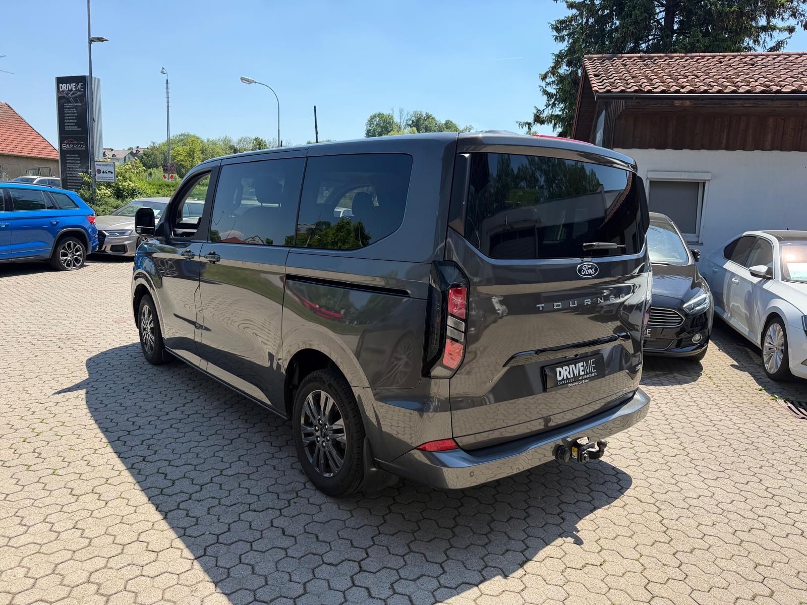 Ford Tourneo Custom Bus 320 L1 Tourneo Titanium AWD foto 5