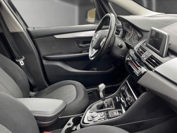BMW 218 - 11