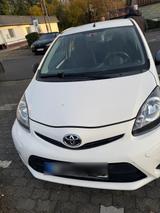 Toyota Auto Toyota Aygo - Toyota Corolla Verso Kombi Gebrauchtwagen