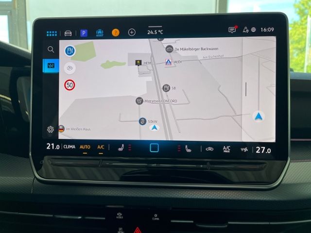 Fahrzeugabbildung Volkswagen Golf 1.5 TSI GOAL NAVI STANDHEIZUNG KAMERA