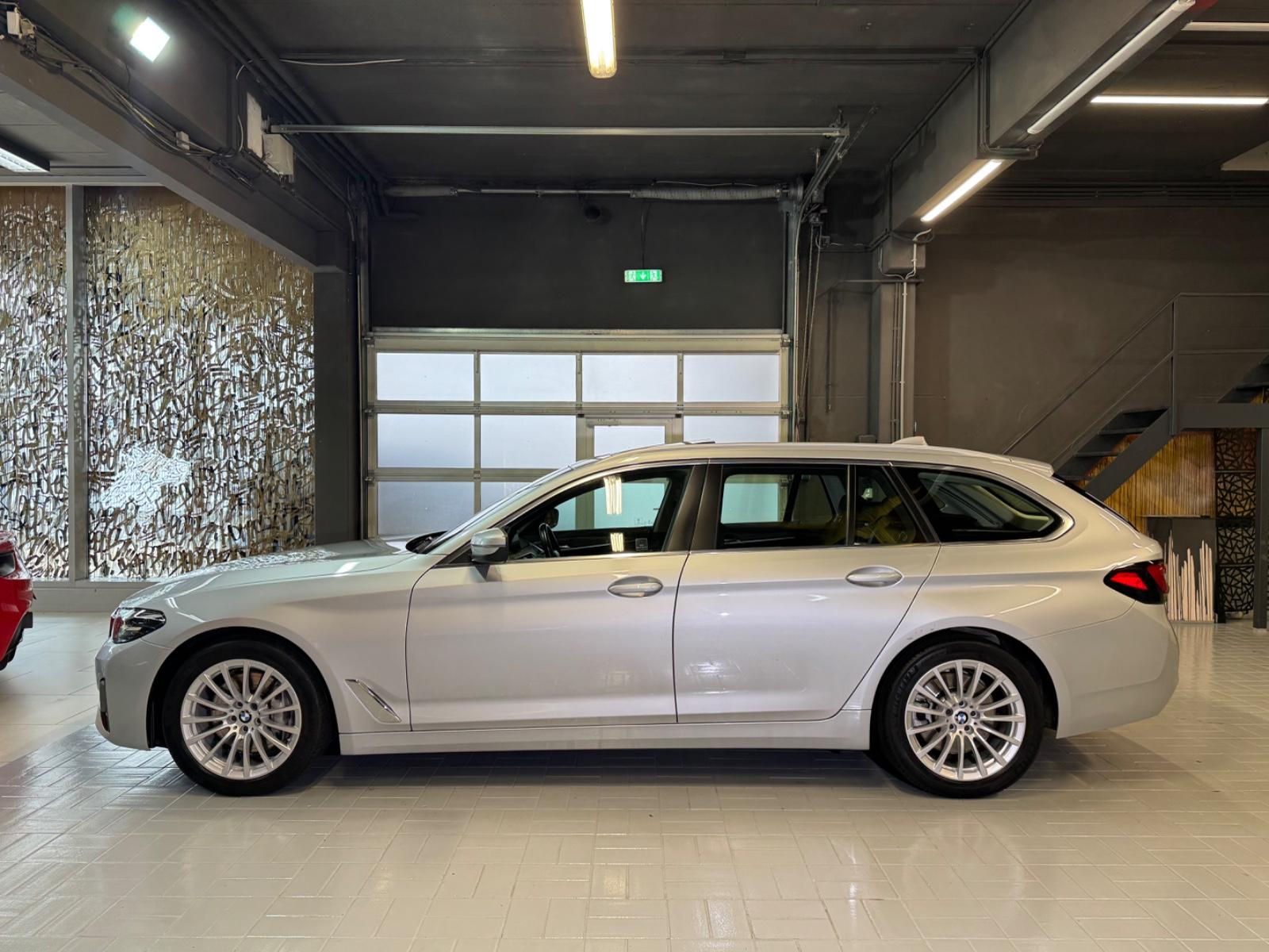 BMW 540 d xDrive Touring Aut. ~PANO~LED~NAVI~, миниатюра 4