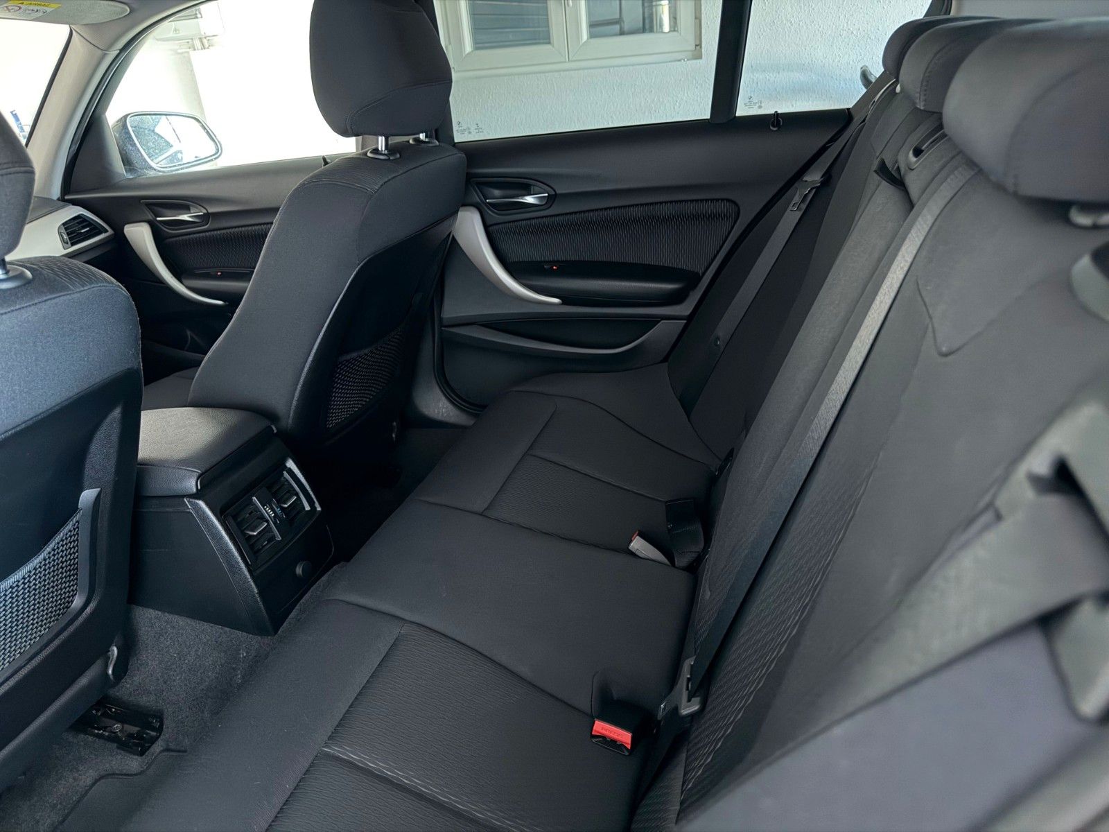 Fahrzeugabbildung BMW 116 d Efficient Dynamics Edition/NAVI/SHZ/KLIMA