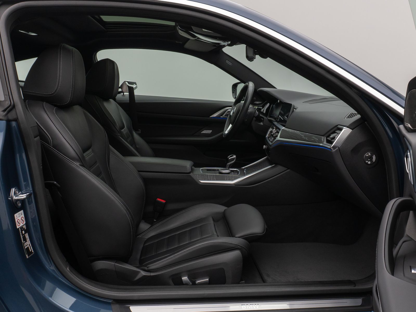 Fahrzeugabbildung BMW 420i Coupè Glasdach 360° DAB H/K Komfort Sport