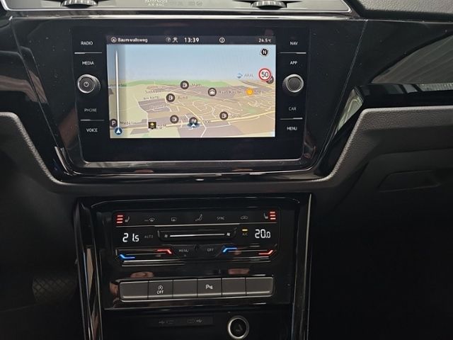 Fahrzeugabbildung Volkswagen Touran 2.0 TDI DSG Highline AHK NAVI ACC RFK GJR