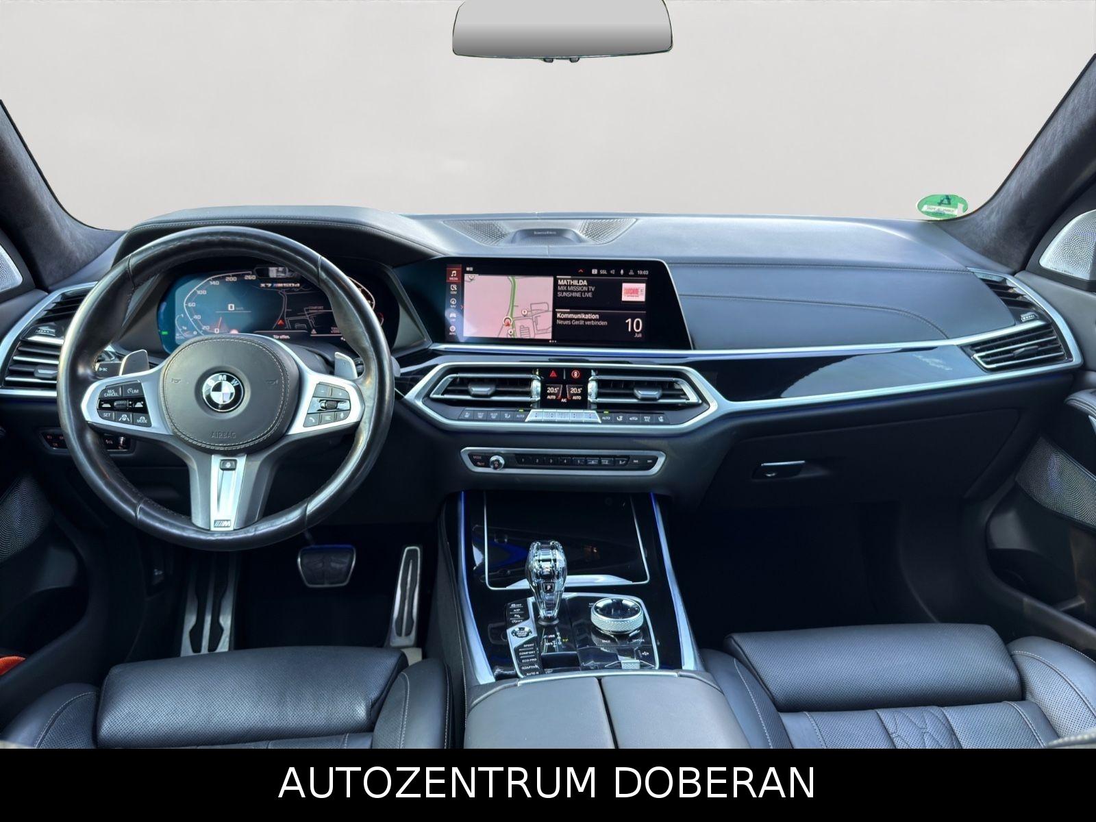 BMW X7 M50d SkyLounge Night B&W Laser Sthz Softclose