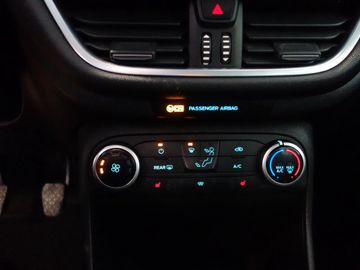 Bild 10 Ford Fiesta 1.1 63kW (86PS), Klima, SHZ, FSHZ
