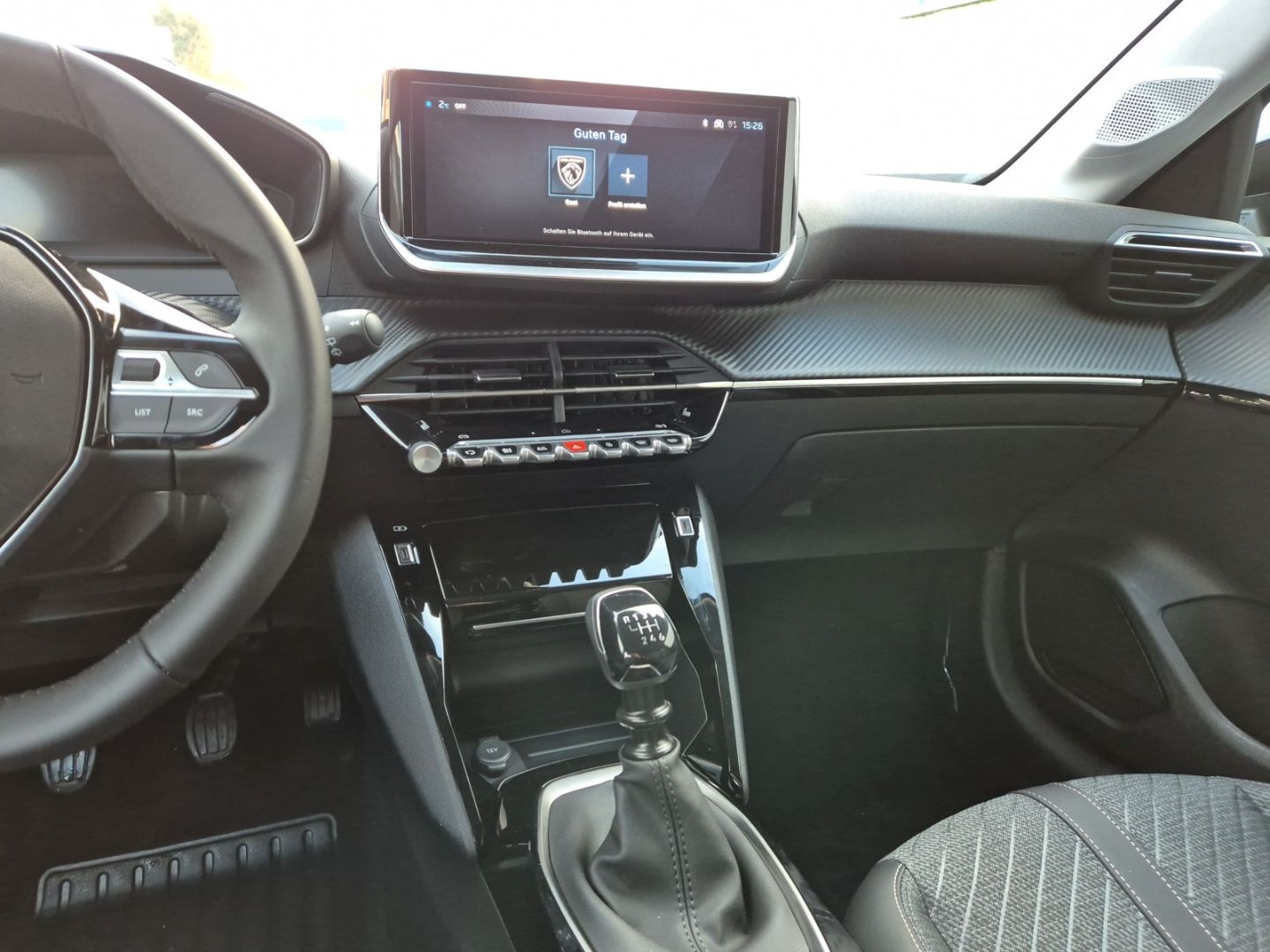 Peugeot 208 - Bild 11