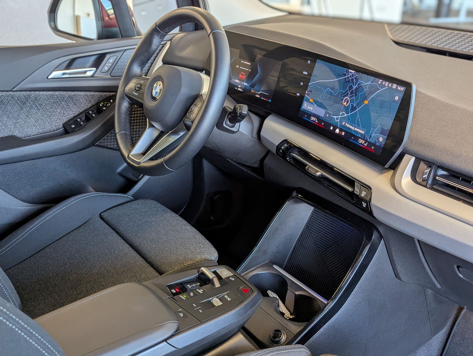 BMW 218 Active Tourer i Panorama Sport-Sitze AHK - Image 11