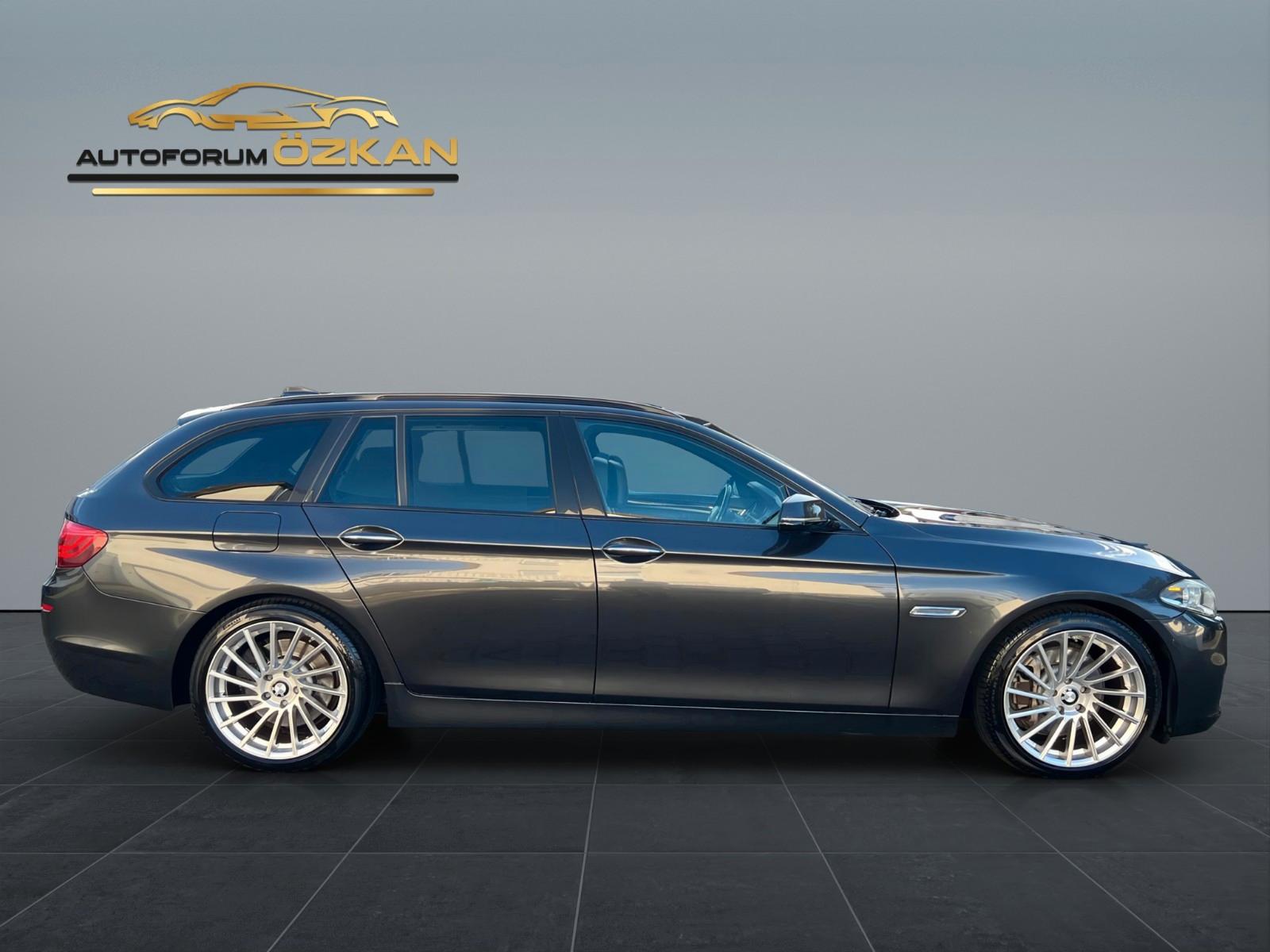BMW 530d Touring Luxury Line VOLL!