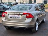 Volvo S60 Lim. Summum *Schiebedach *Xenon *Navi *SHZ - Volvo S60 mit Schiebedach