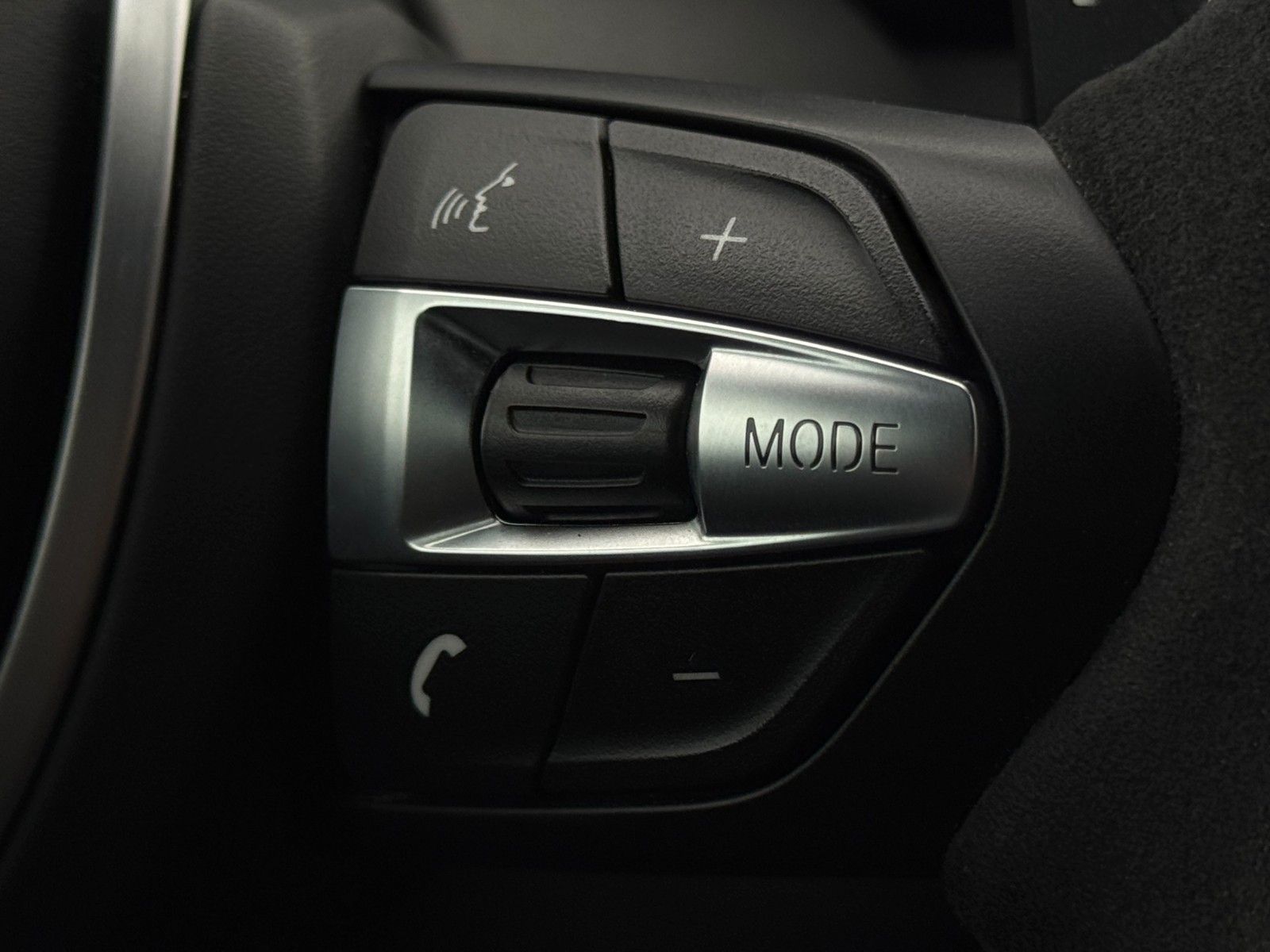 Fahrzeugabbildung BMW M2 CS 1of2200 Carbon Alcan. M-Drivers H&K Kam