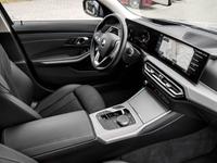 BMW 318i ADAPT.LED+AHK+HuD+DA PROF+PA+SHZ