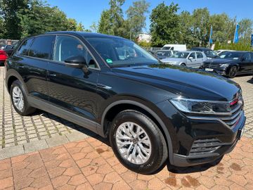 Volkswagen Touareg - 2