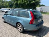 Volvo V50 Kombi 1.8 F Kinetic/Orig.233400km/AHK/SHZ/ - Volvo V50 mit Benzin-Antrieb: Scheckheftgepflegt