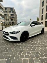Mercedes-Benz CLA 220d Coupé AMG Line*Panorama*Scheckheft - weiße Mercedes-Benz CLA 220
