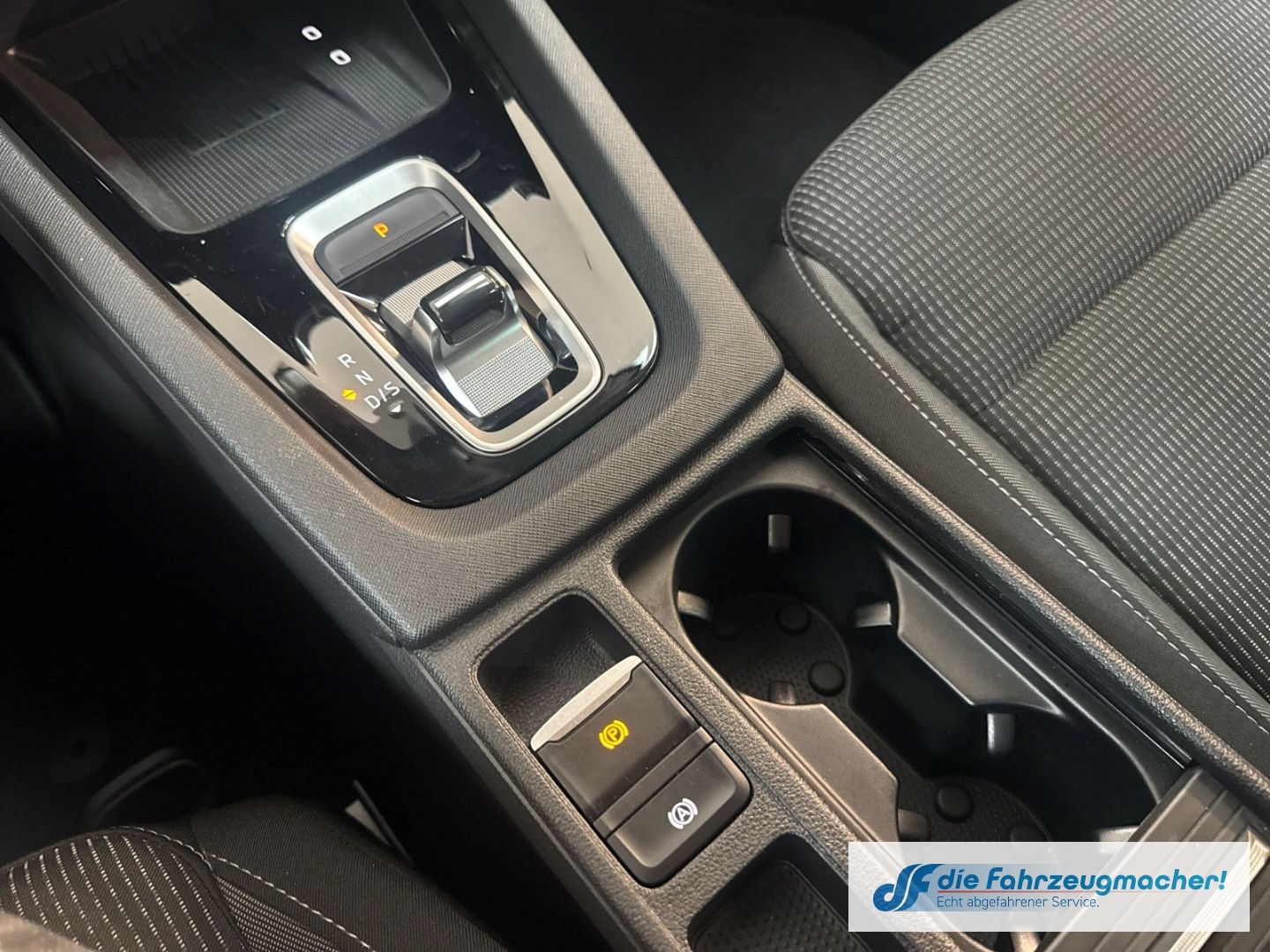 Fahrzeugabbildung SKODA Octavia Combi 1.5 TSI mHEV 85 kW Selection Navi