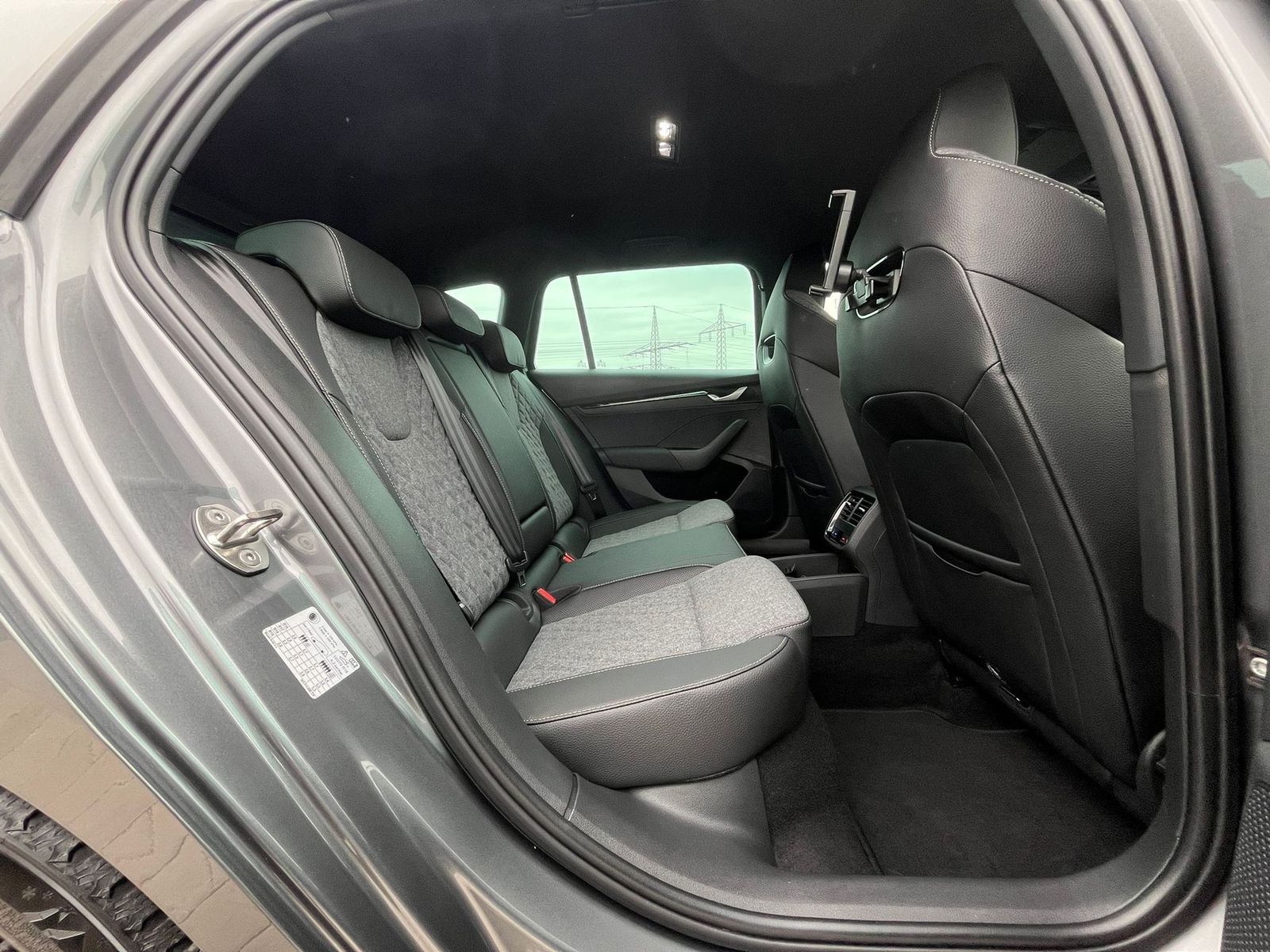Fahrzeugabbildung SKODA Octavia 2.0 TDI Sportline DSG MATRIX*WINTER*5J.G