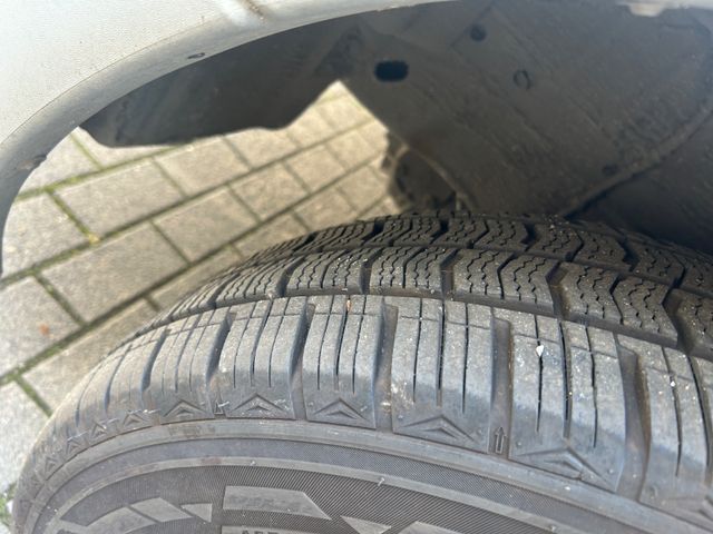 Fahrzeugabbildung Ford Transit Kasten FT 280 K LKW