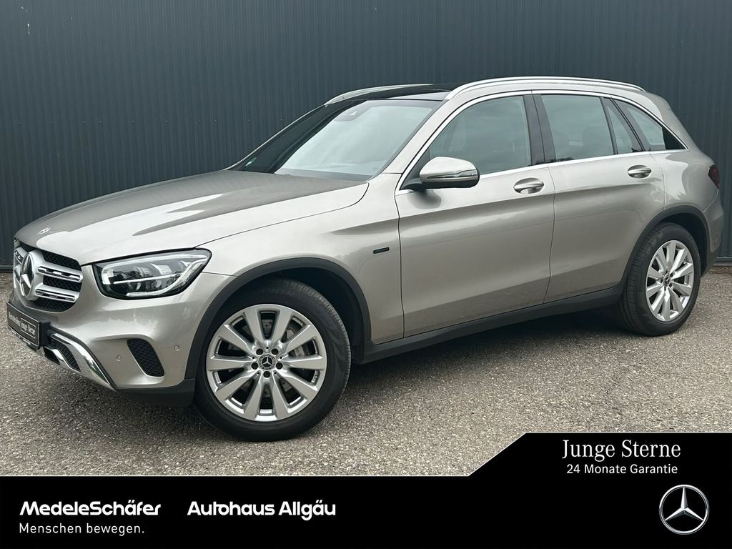 Image of Mercedes-Benz GLC 300