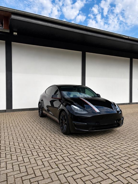 Image of Tesla Model Y
