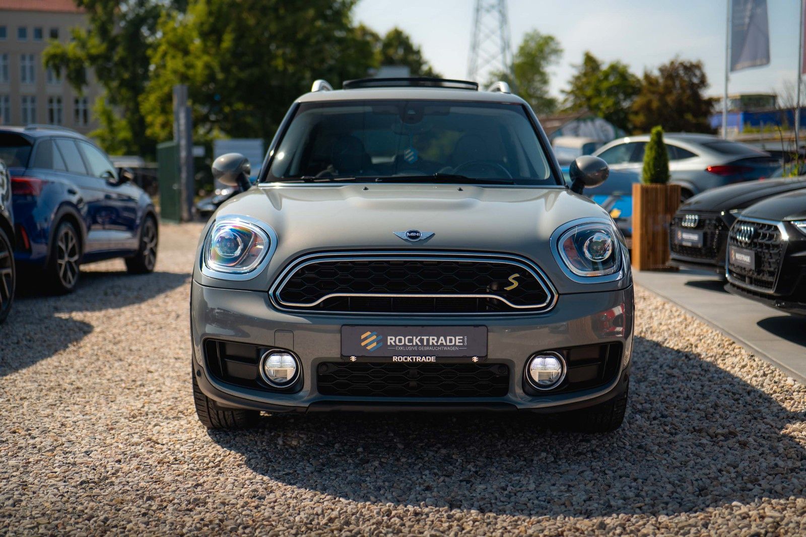 Fahrzeugabbildung MINI COOPER SE Countryman All4 | Pano | ACC | Plug-In