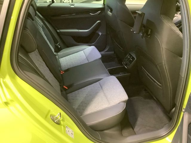 Octavia Combi Sportline 2,0 TDI Matrix Head-Up