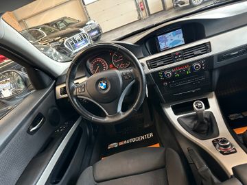 MYAUTOCENTER – Gebraucht- und Jahreswagen mit Werkstattservice in Pfaffenhofen BMW 320 *SERVICENEU*TEMPO*NAVI*KLIMAAUTO*AHK*