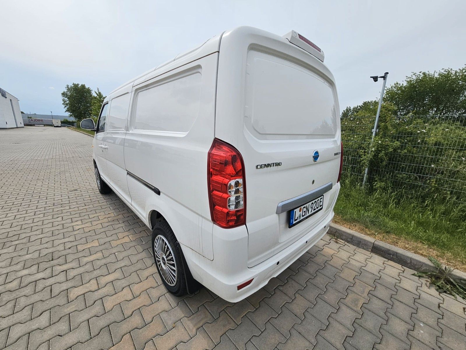 Fahrzeugabbildung Cenntro LS200 Kastenwagen