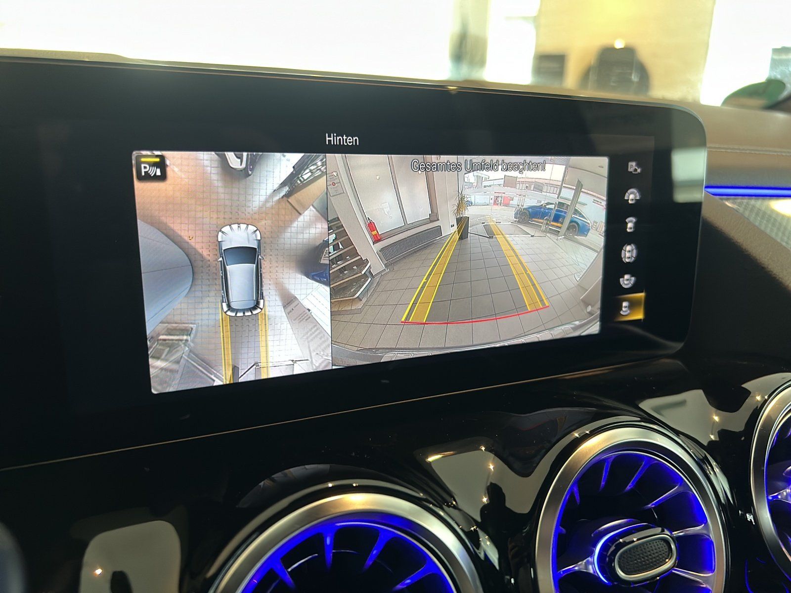 Fahrzeugabbildung Mercedes-Benz GLA 45 S AMG Perf.Sitze DISTRO Massage AERO Pano