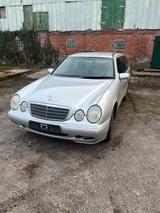 Mercedes-Benz Mercedes E Klasse w210 220cdi Classic - : Kombi, Mercedes W210