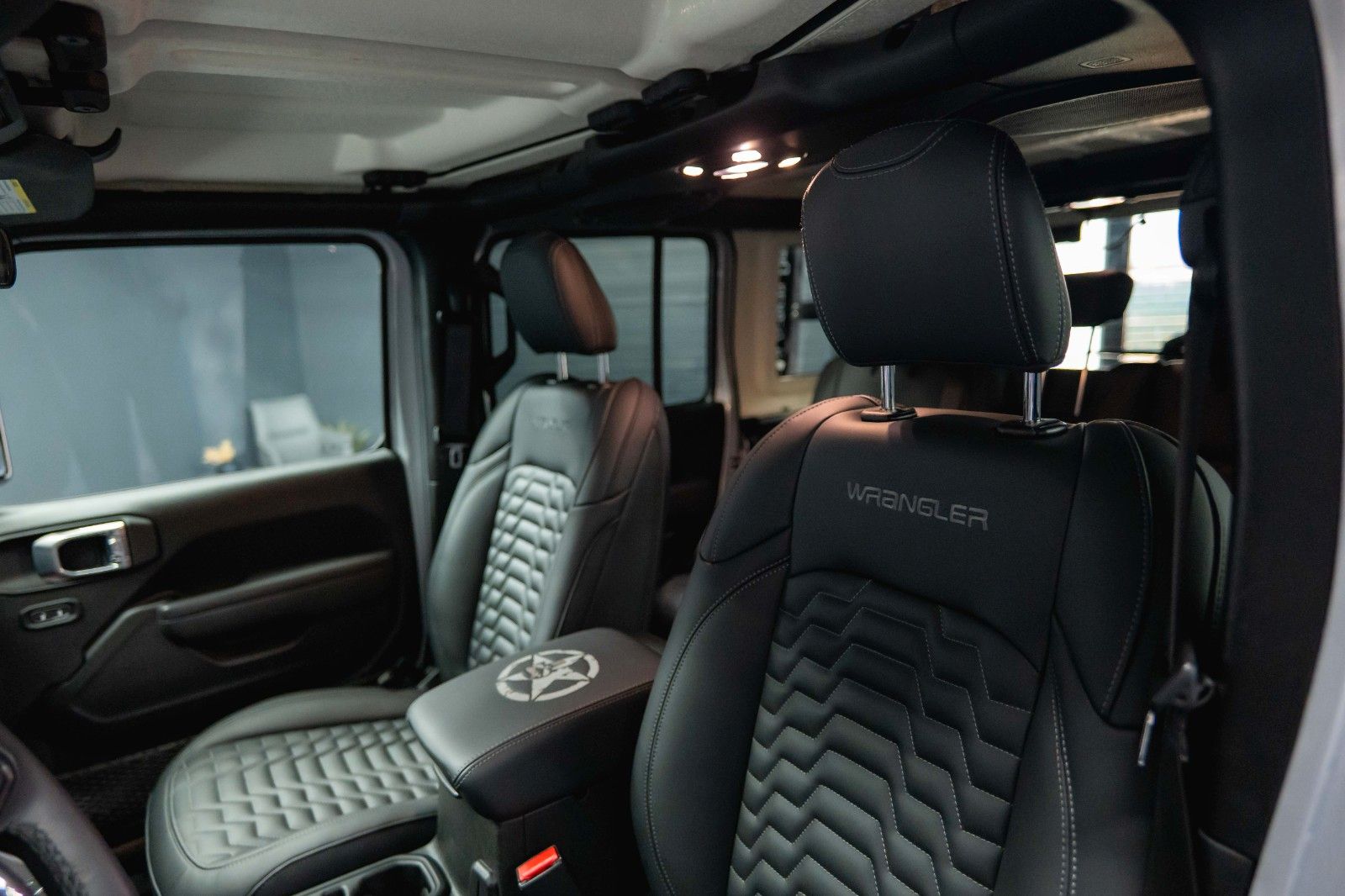 Fahrzeugabbildung Jeep Wrangler 3.6 V6 UNLIMITED SPORT OFFROAD 4x4 LED