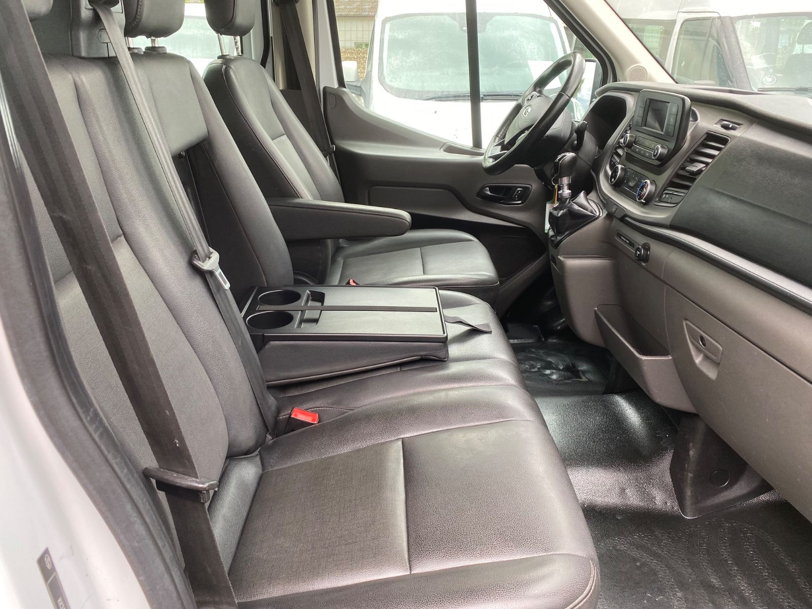 Fahrzeugabbildung Ford FORD Transit 350 L4Trend,AHK,1Hd,LederGarantie