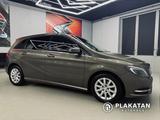 Mercedes-Benz B 200 B -Klasse PDC Kamera Navi MB-Service - : Beheizbare Frontscheibe, Van, mit Klimaautomatik